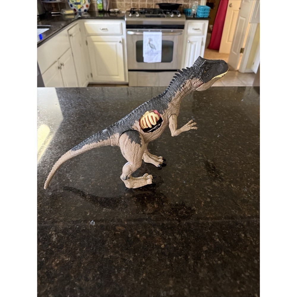 Jurassic World Dominion Extreme Damage Roarin' Allosaurus Dinosaur Toy Works
